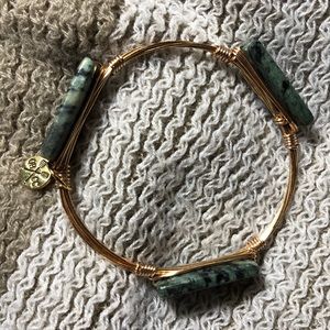 Queenbeecreativeco stone wire bracelet